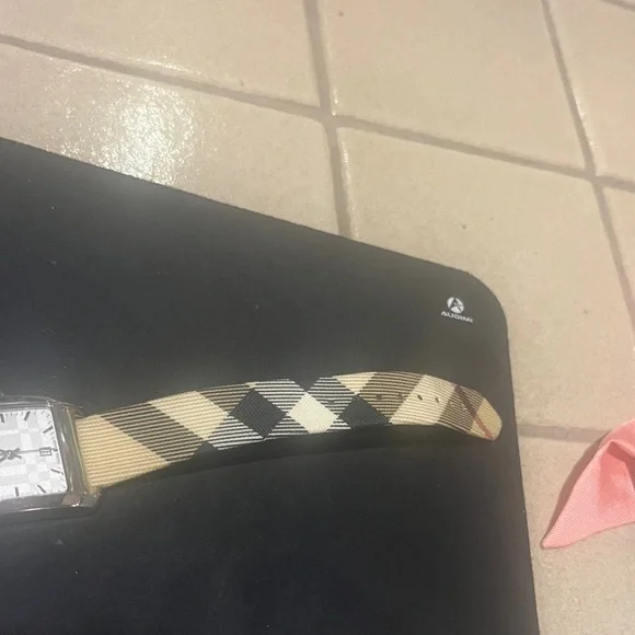 Burberry Beige and Black Checkered Women's Watch - Picture 11 of 15